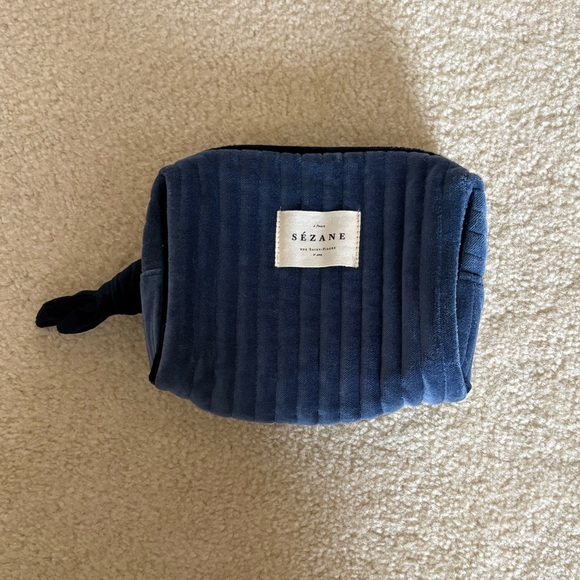 Sézane Women’s Cotton Makeup Bag. - Picture 2 of 9